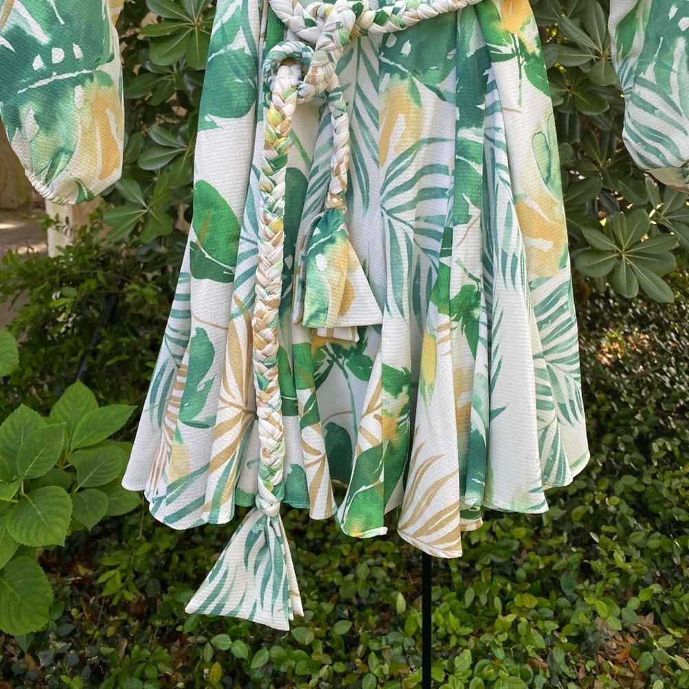 Gianni Bini White Mini Dress with Green & Tan Leaf Print - Picture 2 of 11